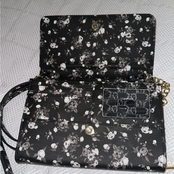 Betsy Johnson crossbody bag - Picture 4 of 5